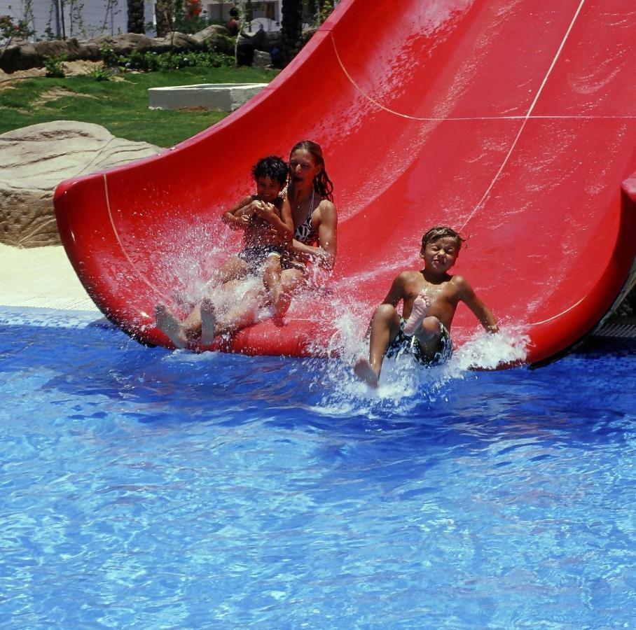 Hotel Sharm Dreams Vacation Club - Aqua Park Exterior foto A water slide