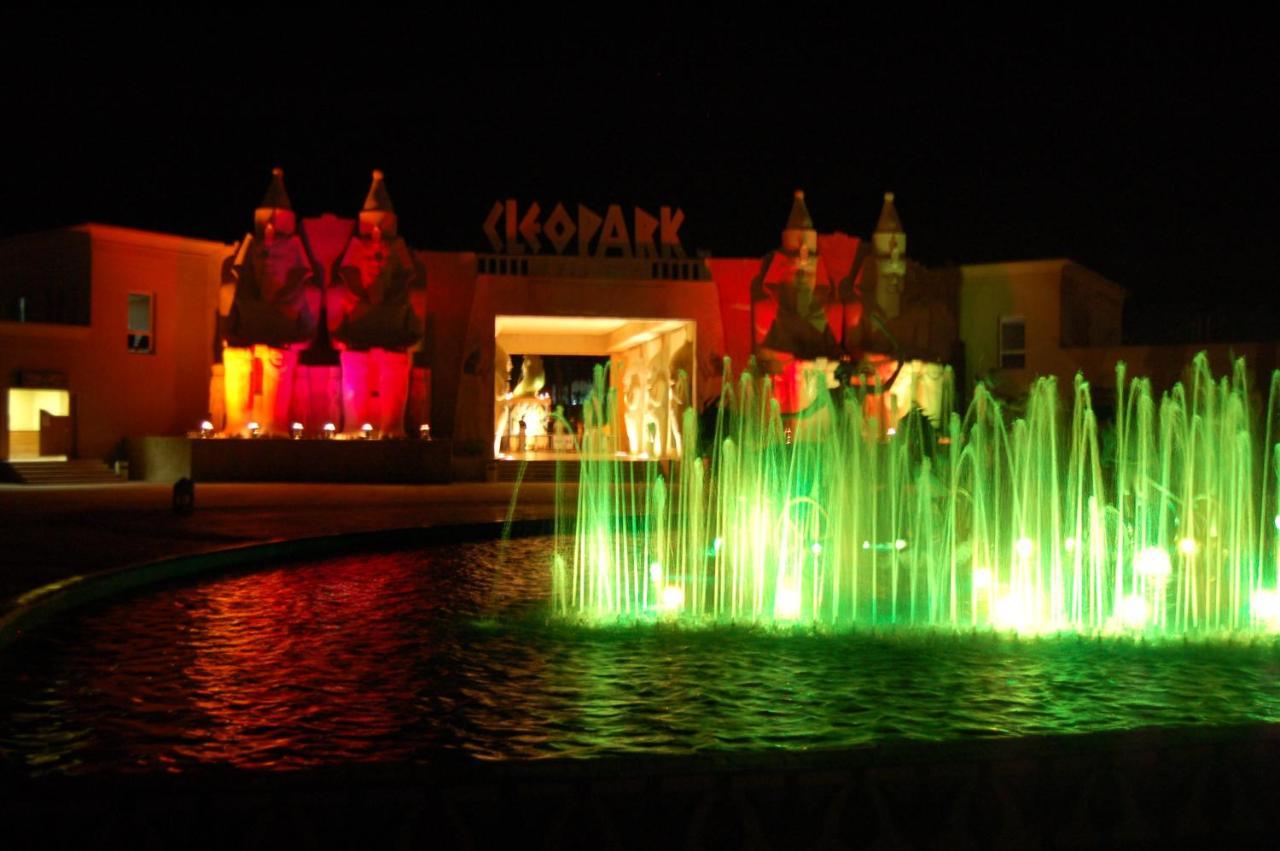 Hotel Sharm Dreams Vacation Club - Aqua Park Exterior foto Fountains at the entrance of the resort