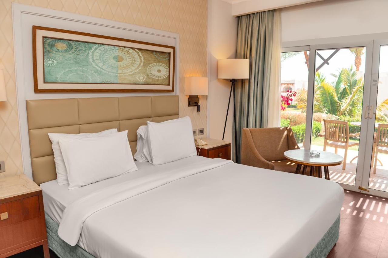 Hotel Sharm Dreams Vacation Club - Aqua Park Exterior foto A room at the Hilton Sharm El Sheikh